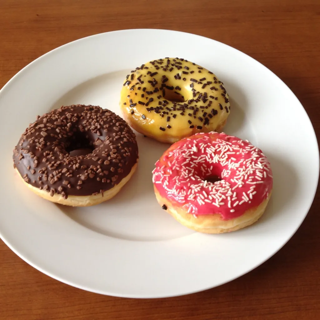Donuts_with_chocolate_banana_and_strawberry